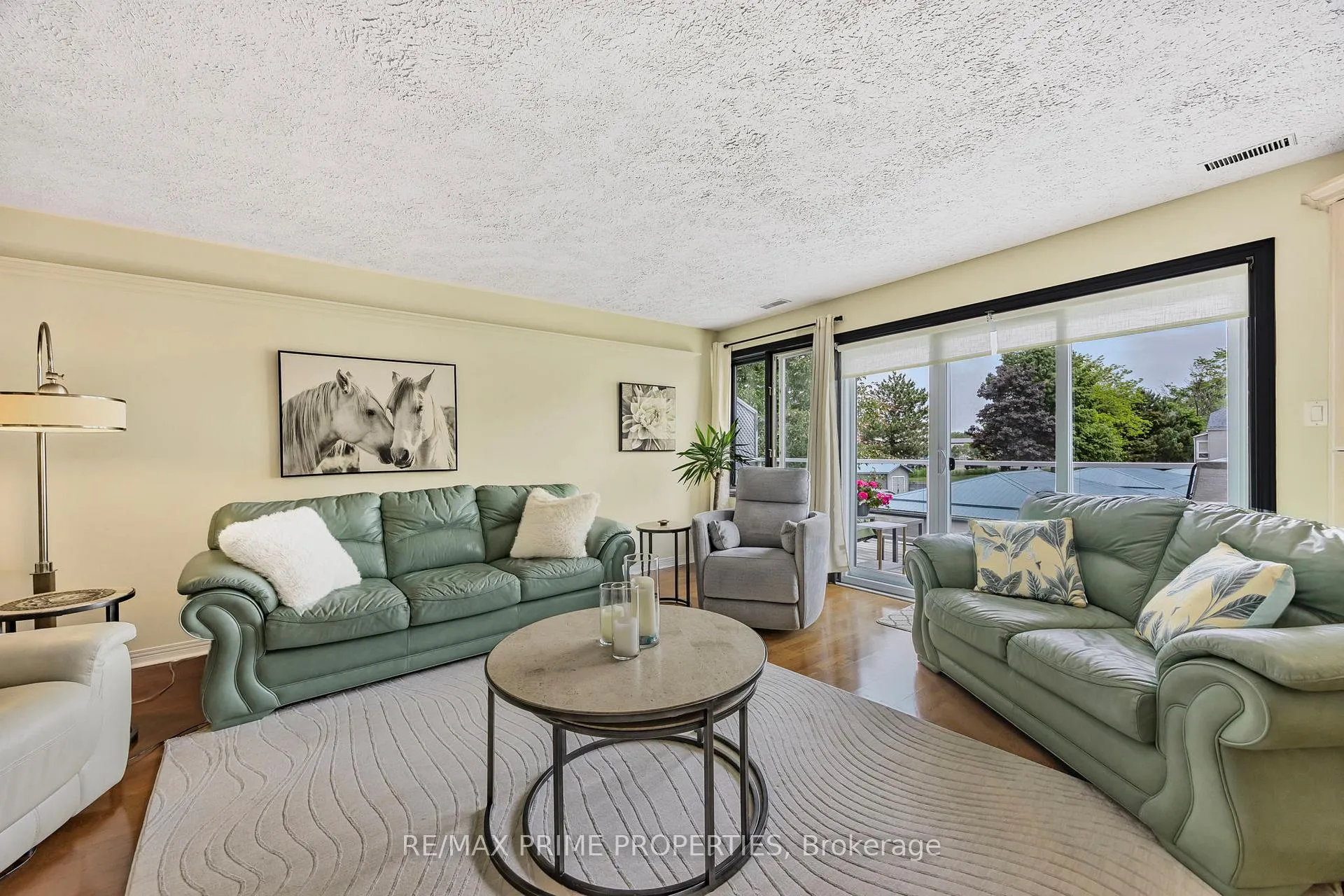 Photo 5 of Unit 201, 585 Atherley Road, Orillia — HOMEH