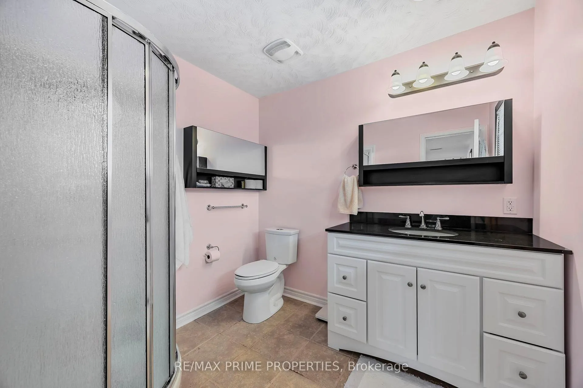 Photo 17 of Unit 201, 585 Atherley Road, Orillia — HOMEH