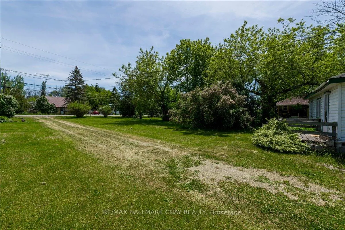 Photo 13 of 1056 Ewart Street, Innisfil, Rural Innisfil — HOMEH