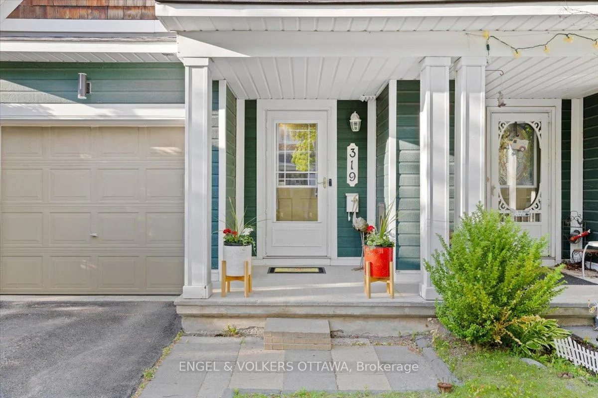 Photo 2 of 319 Hillsboro Private, Ottawa, Kanata - Emerald Meadows/Trailwest — HOMEH