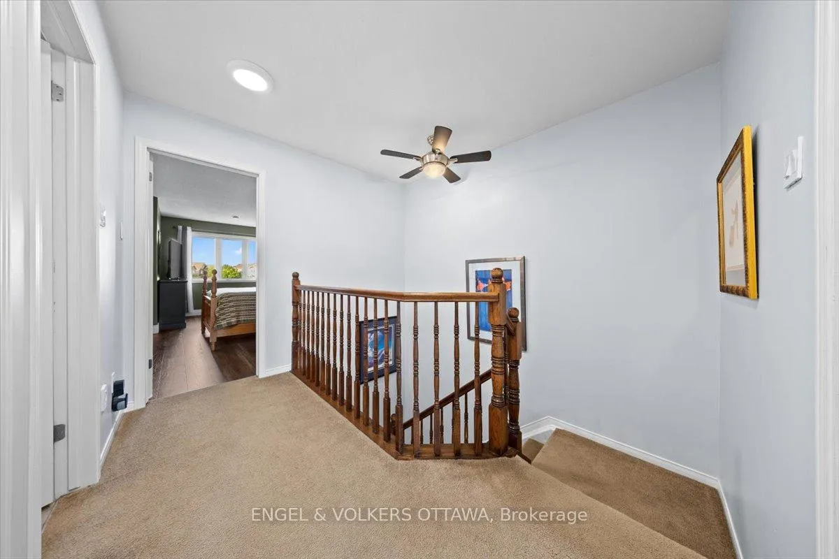 Photo 22 of 319 Hillsboro Private, Ottawa, Kanata - Emerald Meadows/Trailwest — HOMEH