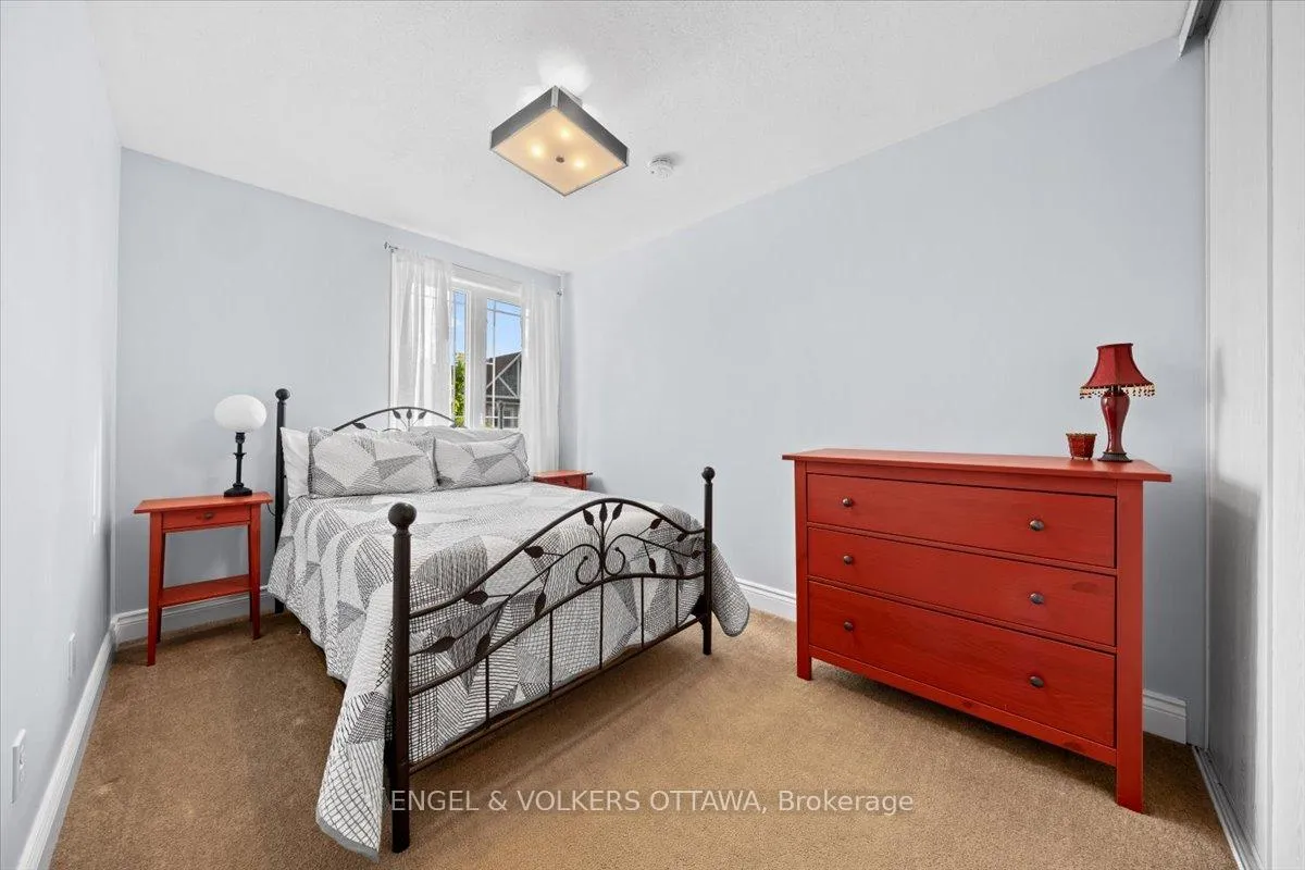 Photo 27 of 319 Hillsboro Private, Ottawa, Kanata - Emerald Meadows/Trailwest — HOMEH