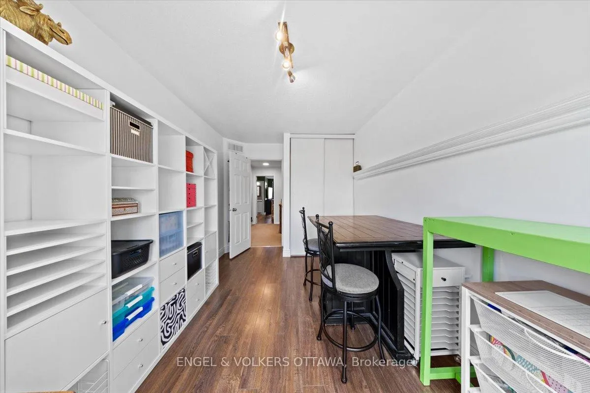 Photo 32 of 319 Hillsboro Private, Ottawa, Kanata - Emerald Meadows/Trailwest — HOMEH