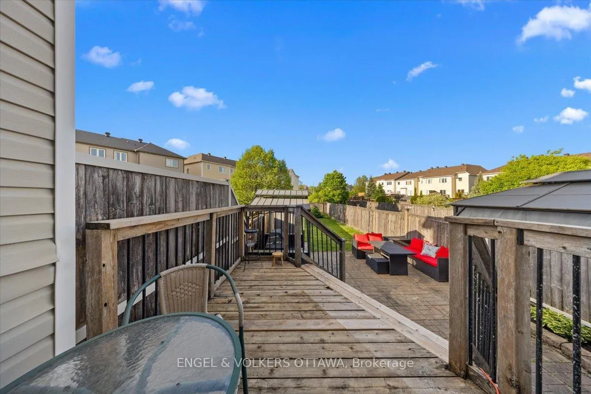 Photo 35 of 319 Hillsboro Private, Ottawa, Kanata - Emerald Meadows/Trailwest — HOMEH