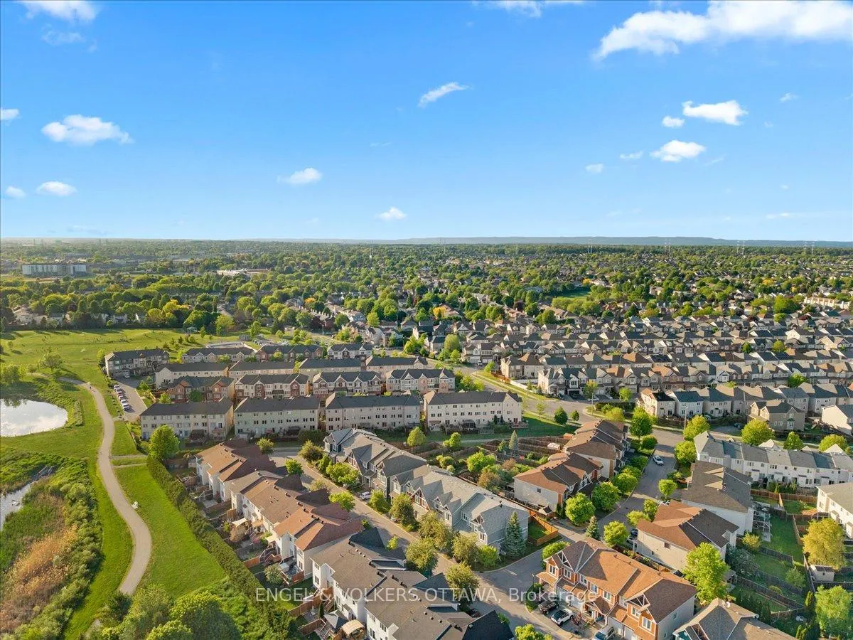 Photo 42 of 319 Hillsboro Private, Ottawa, Kanata - Emerald Meadows/Trailwest — HOMEH