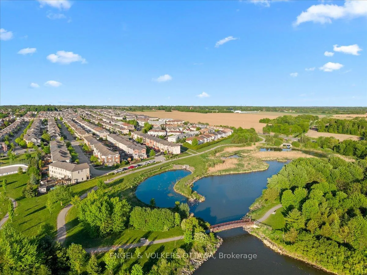 Photo 46 of 319 Hillsboro Private, Ottawa, Kanata - Emerald Meadows/Trailwest — HOMEH