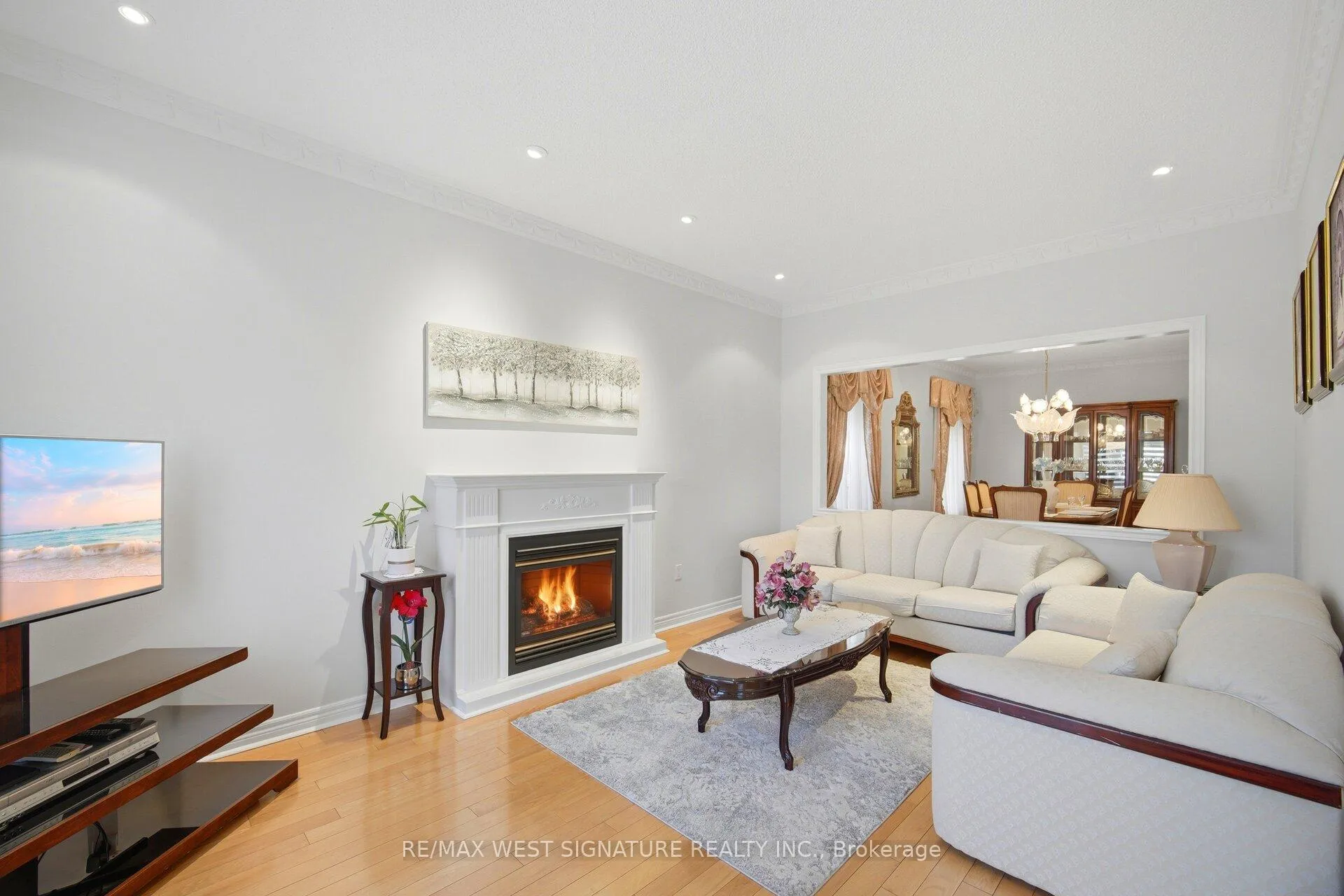 Photo 11 of 14 Blue Diamond Terrace, Vaughan, Sonoma Heights — HOMEH