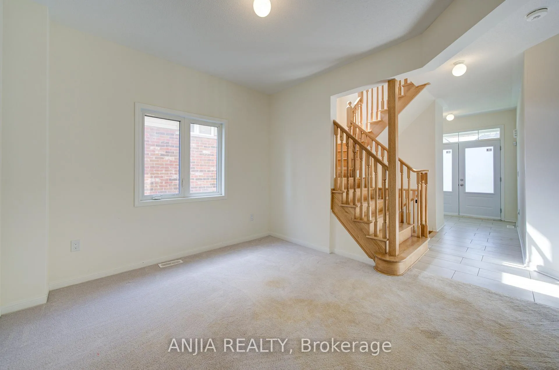 Photo 10 of 9 Cliff Thompson Court, Georgina, Sutton & Jackson's Point — HOMEH