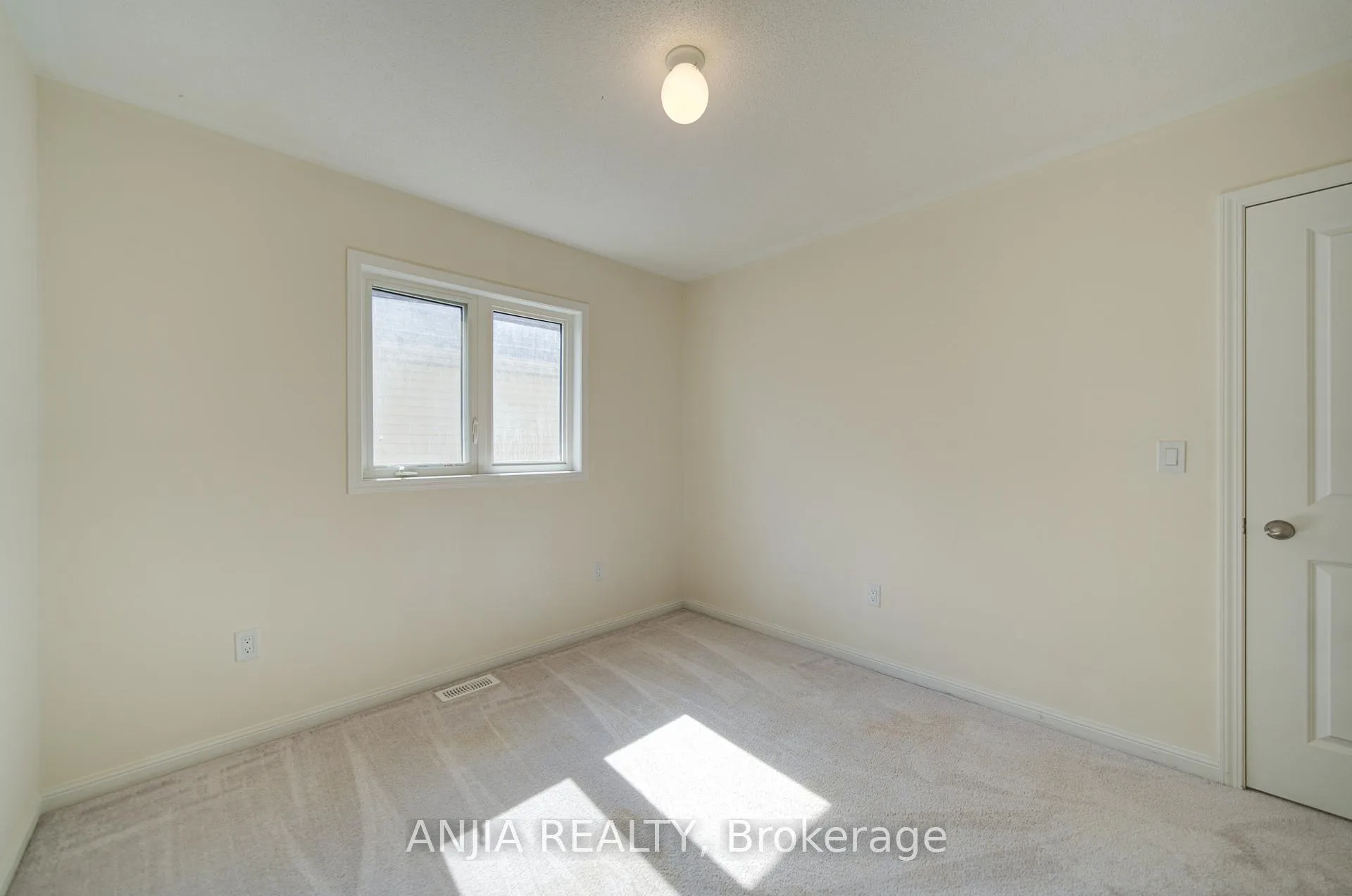 Photo 39 of 9 Cliff Thompson Court, Georgina, Sutton & Jackson's Point — HOMEH