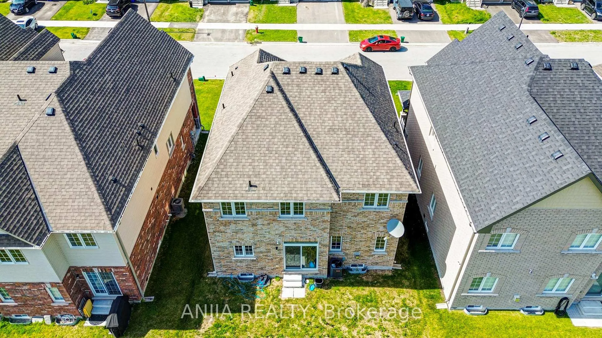 Photo 48 of 9 Cliff Thompson Court, Georgina, Sutton & Jackson's Point — HOMEH