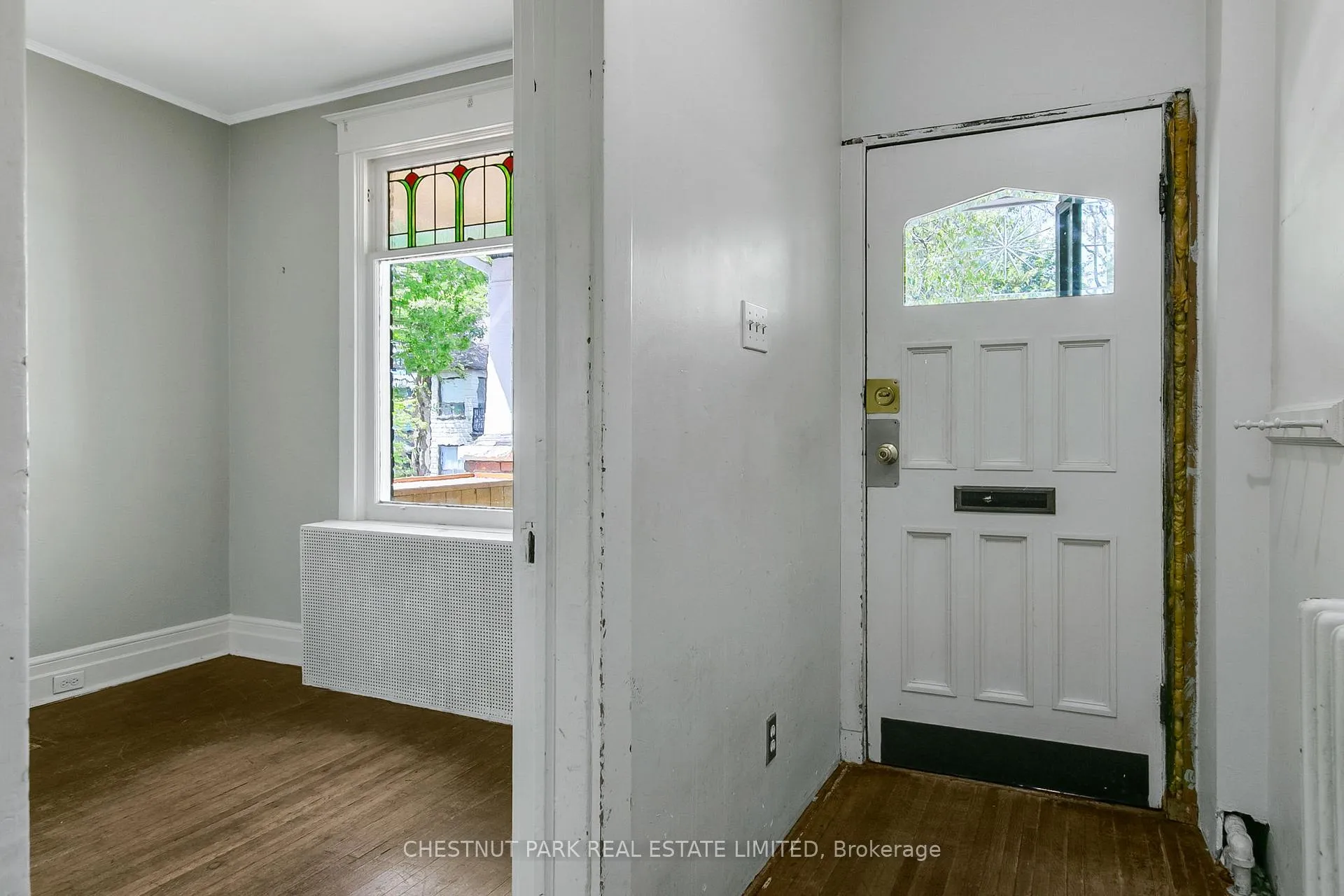 Photo 6 of 39 Devon Road, Toronto, East End-Danforth — HOMEH
