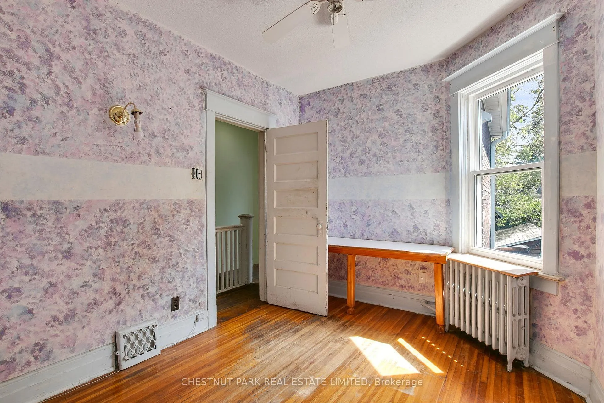 Photo 22 of 39 Devon Road, Toronto, East End-Danforth — HOMEH
