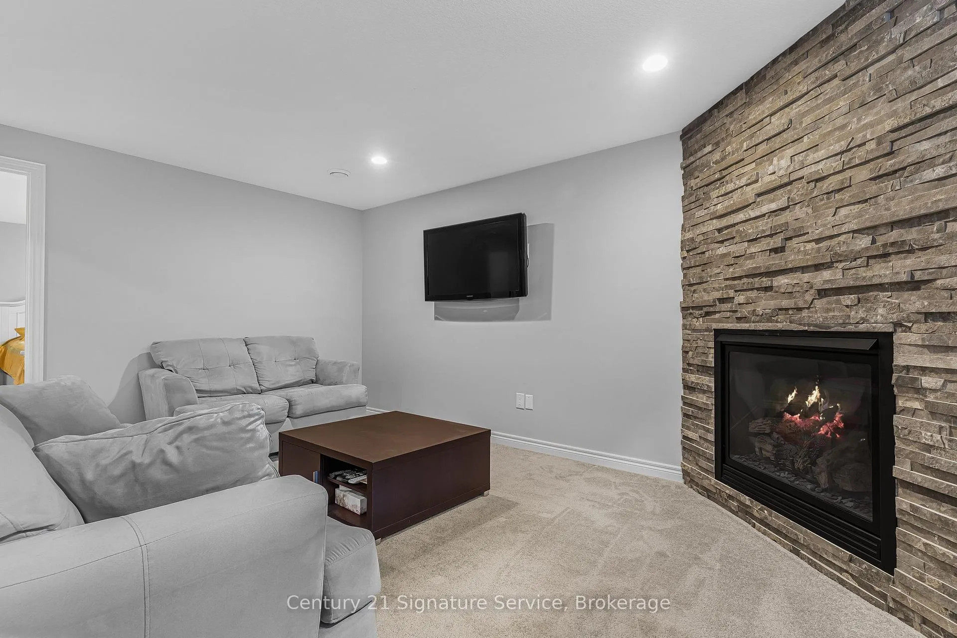 Photo 26 of 16 Gaiser Road, Welland, Coyle Creek — HOMEH