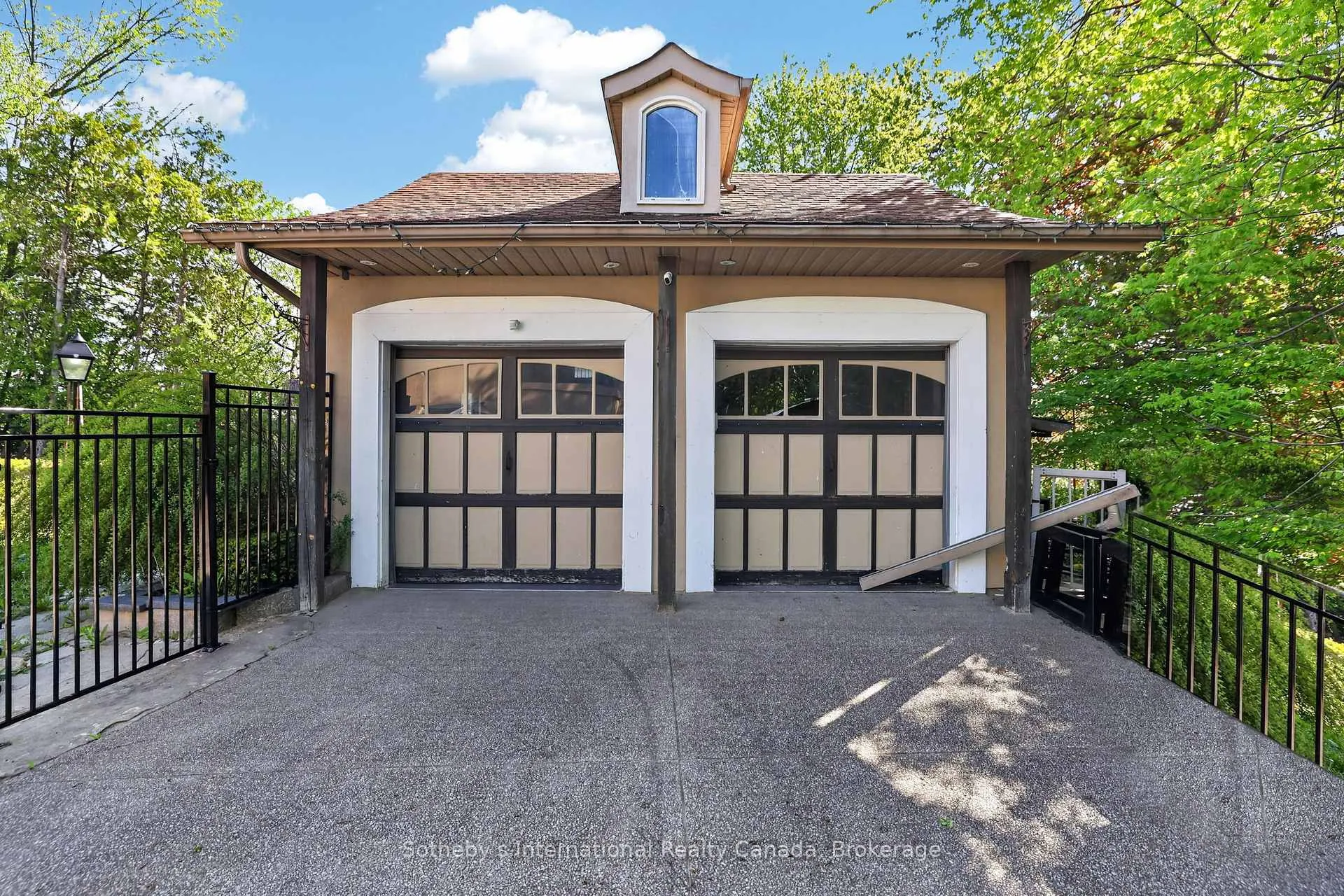 Photo 7 of 110 Palmer Circle, Caledon, Palgrave — HOMEH