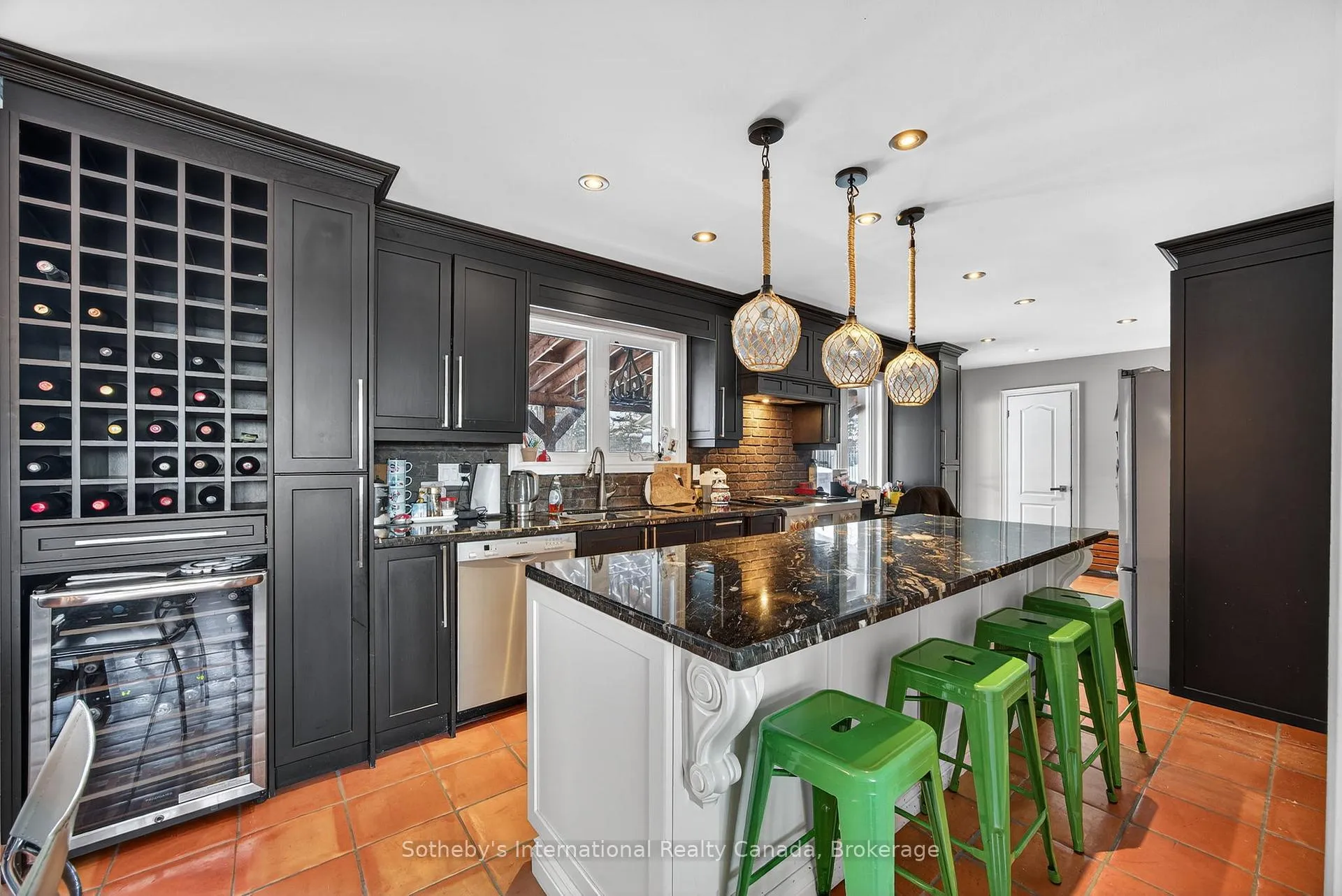 Photo 24 of 110 Palmer Circle, Caledon, Palgrave — HOMEH