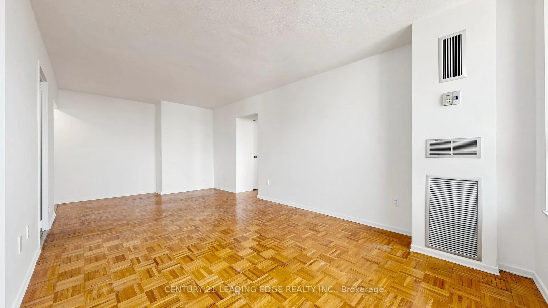 Photo 6 of Unit 1609, 20 Edgecliff Golfway, Toronto, Flemingdon Park — HOMEH