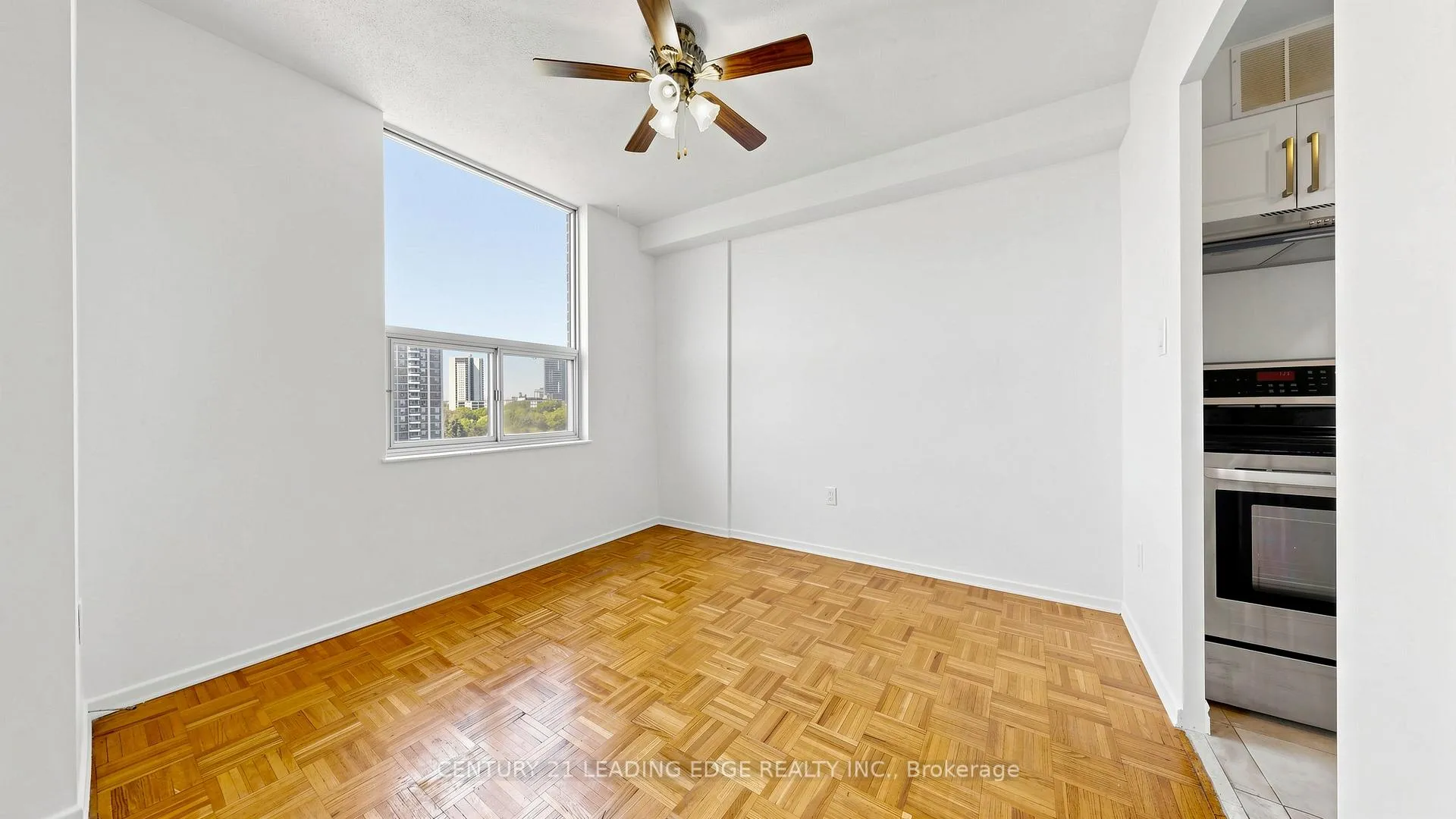 Photo 8 of Unit 1609, 20 Edgecliff Golfway, Toronto, Flemingdon Park — HOMEH