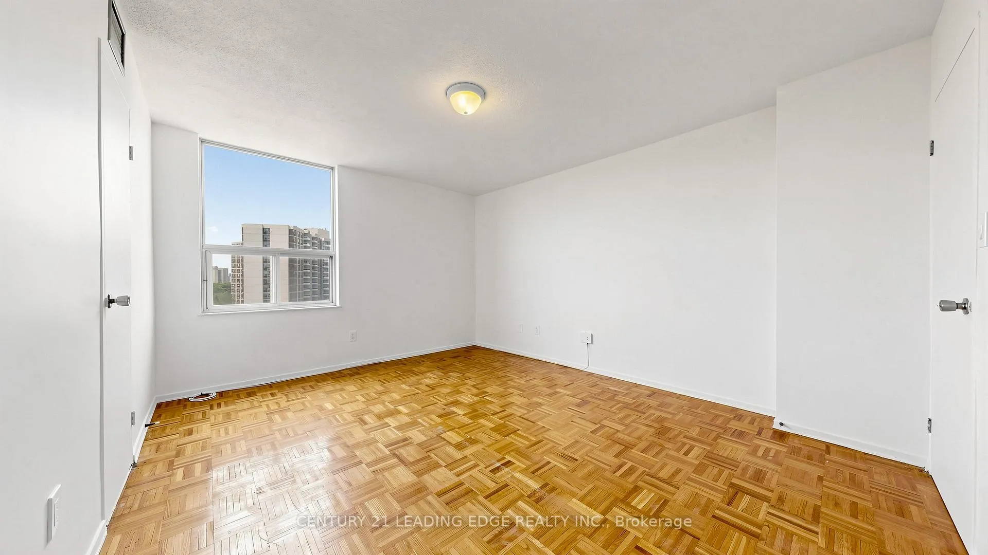 Photo 17 of Unit 1609, 20 Edgecliff Golfway, Toronto, Flemingdon Park — HOMEH