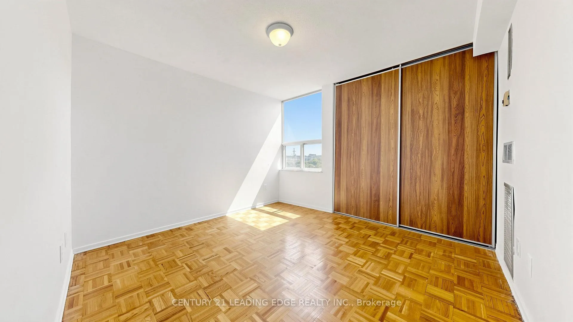 Photo 21 of Unit 1609, 20 Edgecliff Golfway, Toronto, Flemingdon Park — HOMEH