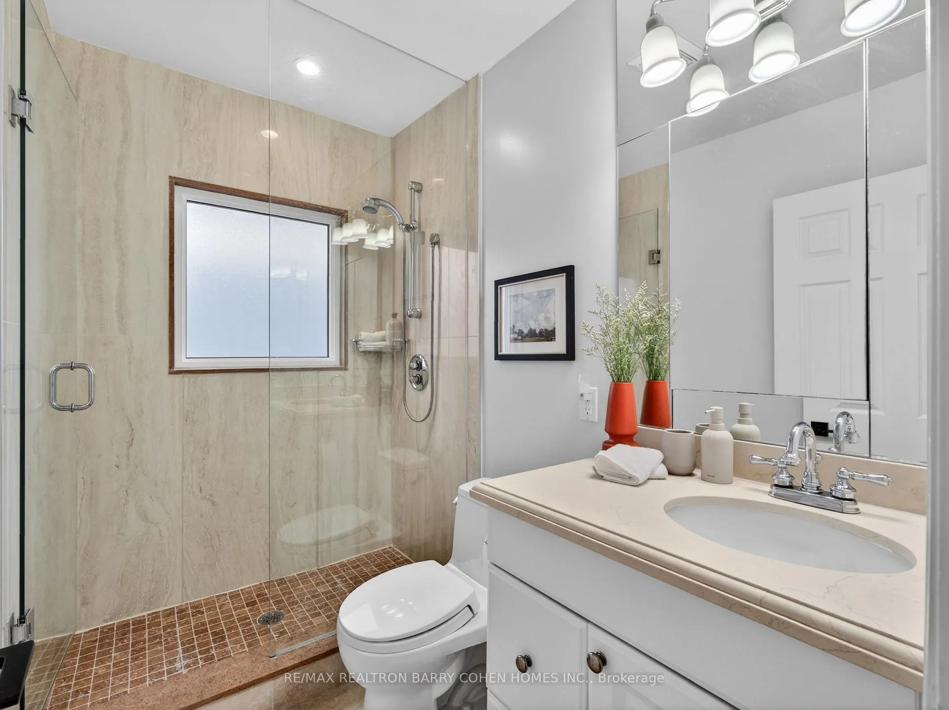 Photo 15 of 253 Briar Hill Avenue, Toronto, Yonge-Eglinton — HOMEH
