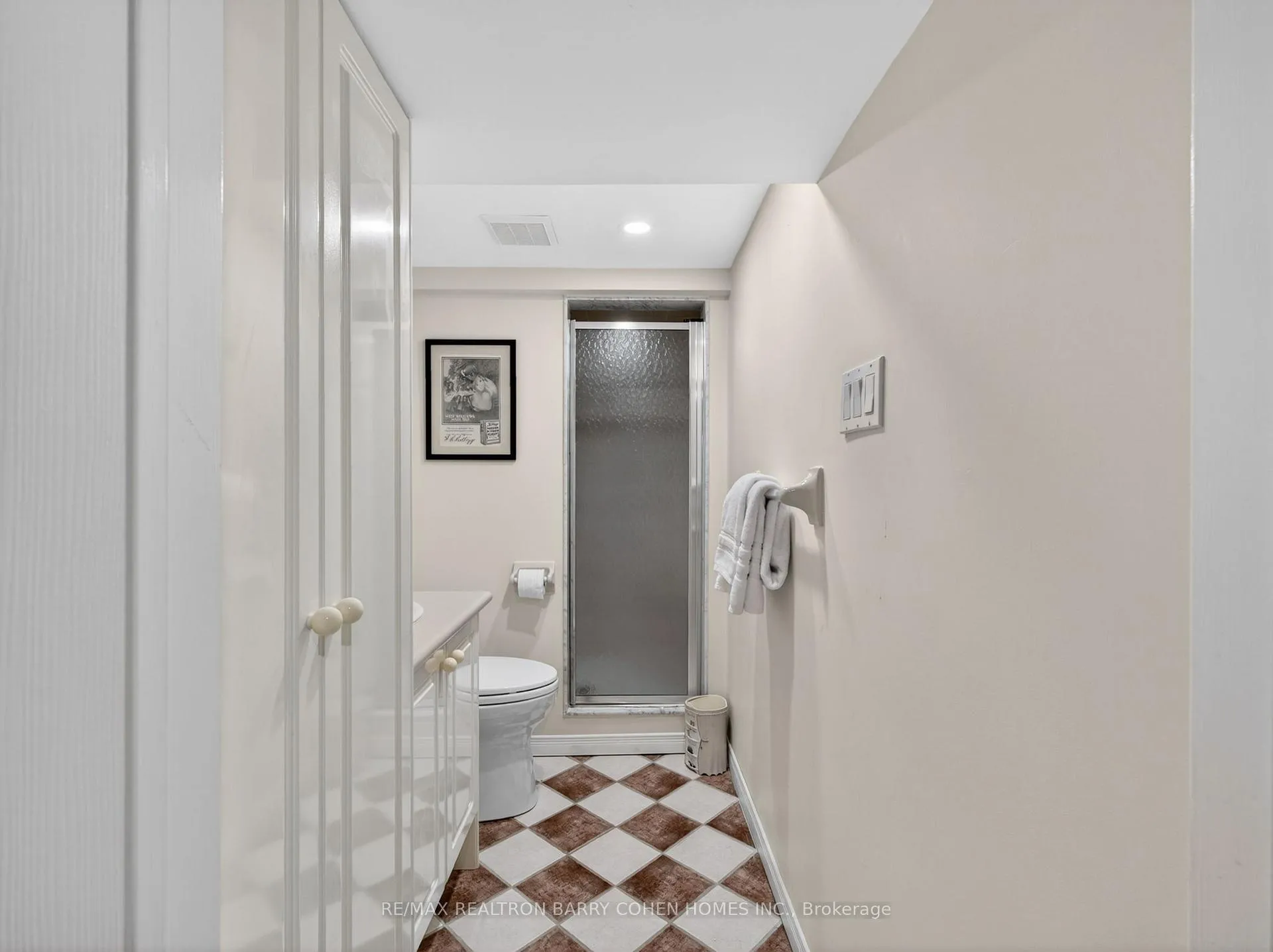 Photo 20 of 253 Briar Hill Avenue, Toronto, Yonge-Eglinton — HOMEH
