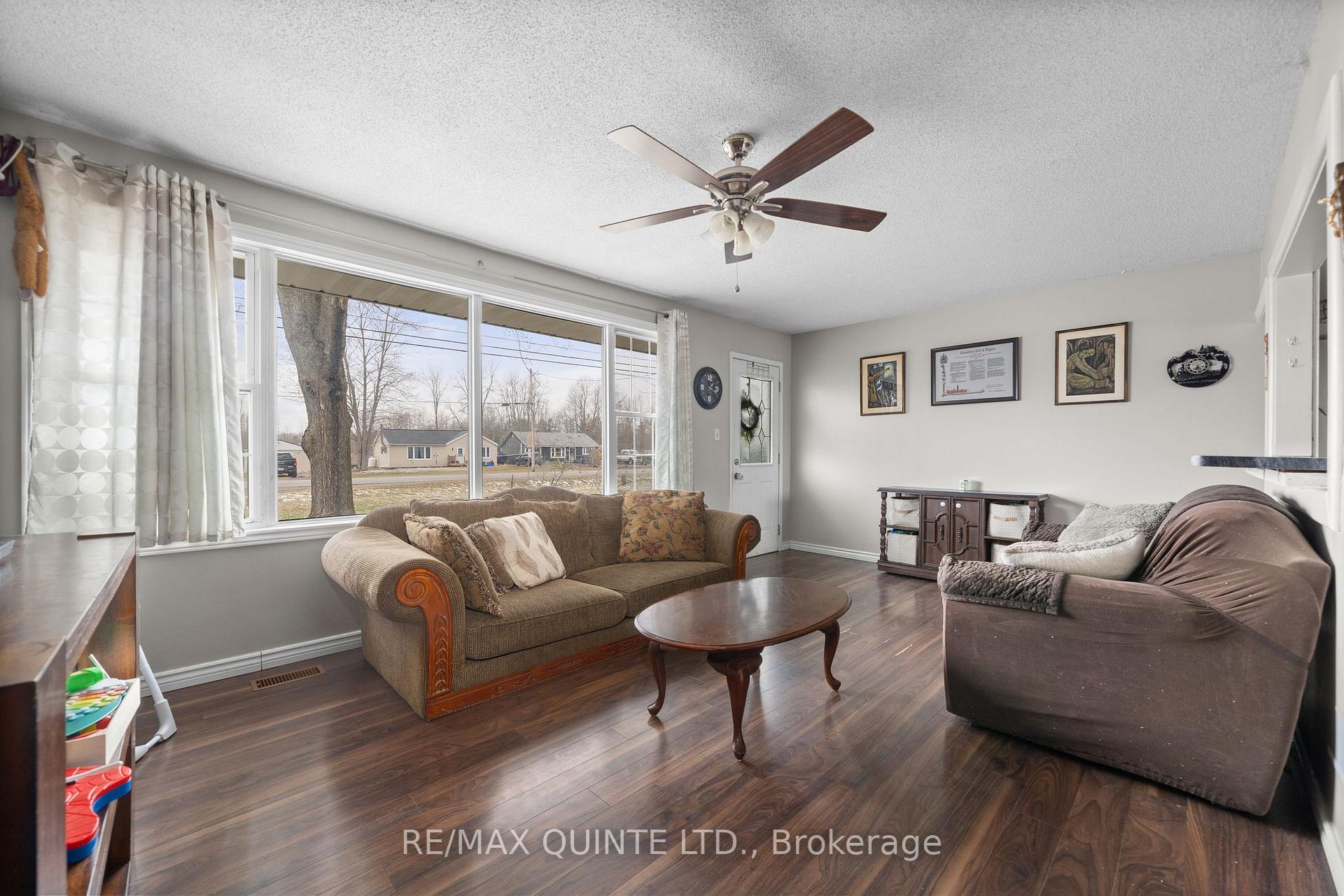 Photo 10 of 72 Ashley Street, Belleville, Thurlow Ward — HOMEH