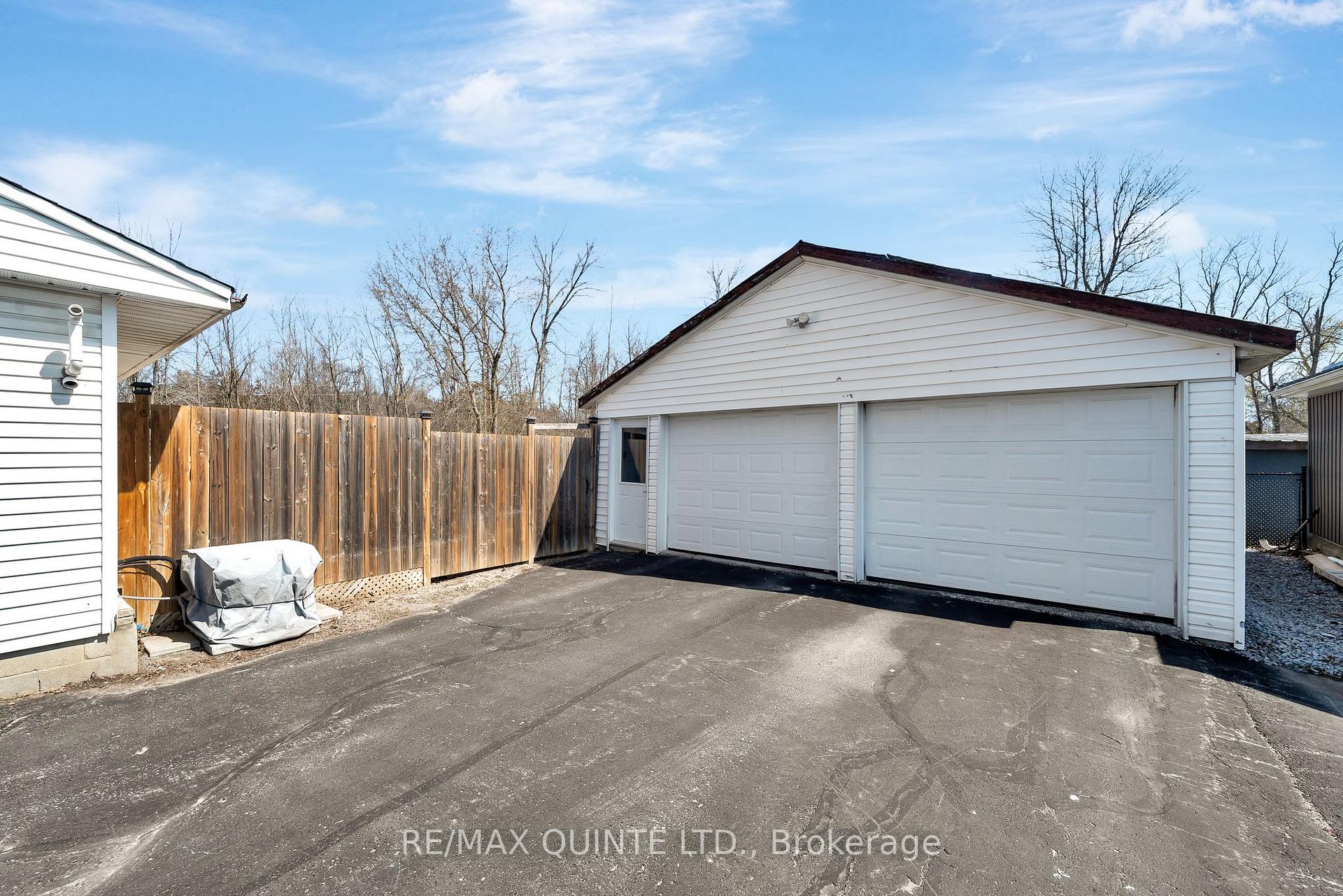 Photo 26 of 72 Ashley Street, Belleville, Thurlow Ward — HOMEH