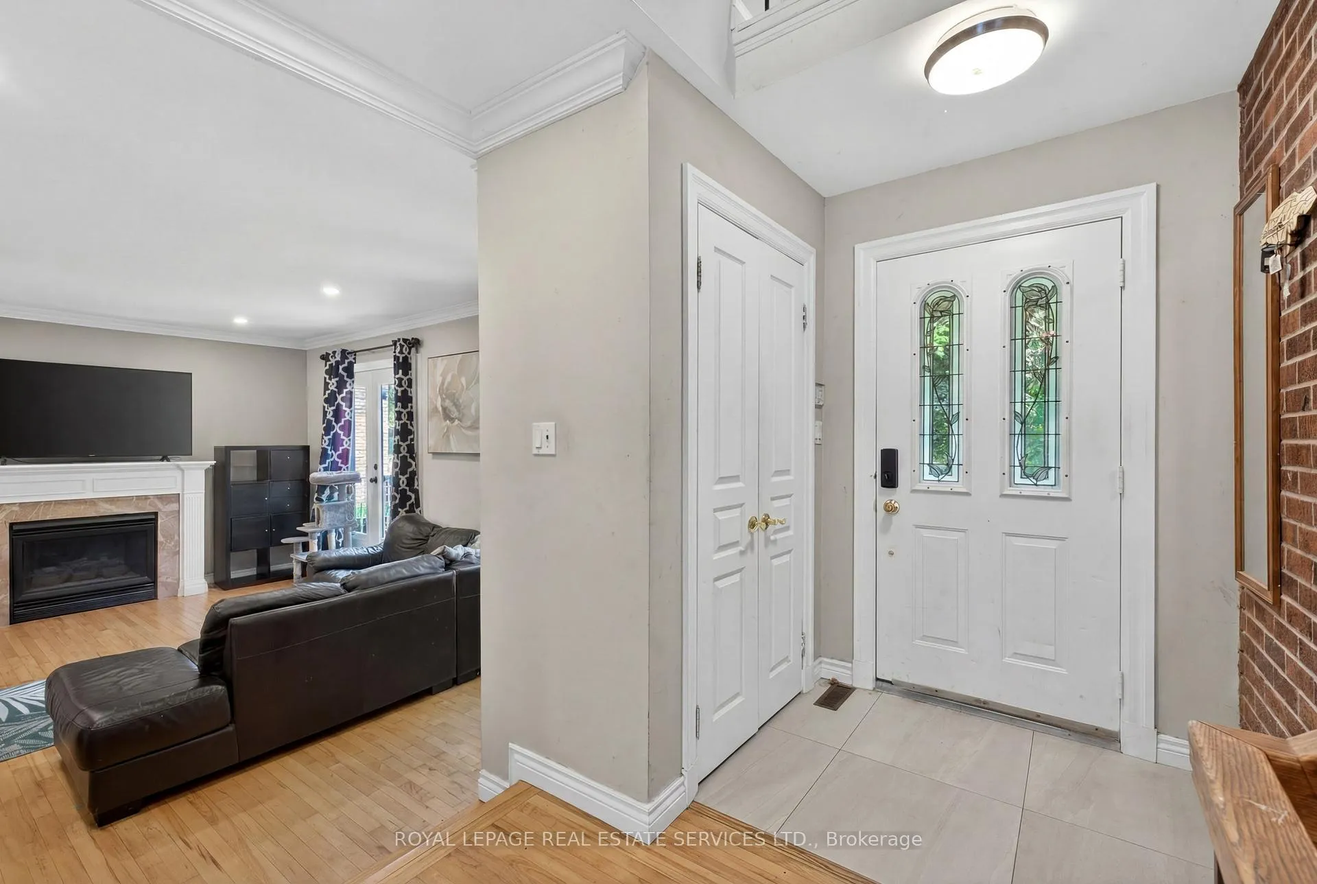 Photo 3 of 28 Wootten Way, Markham, Markham Village — HOMEH