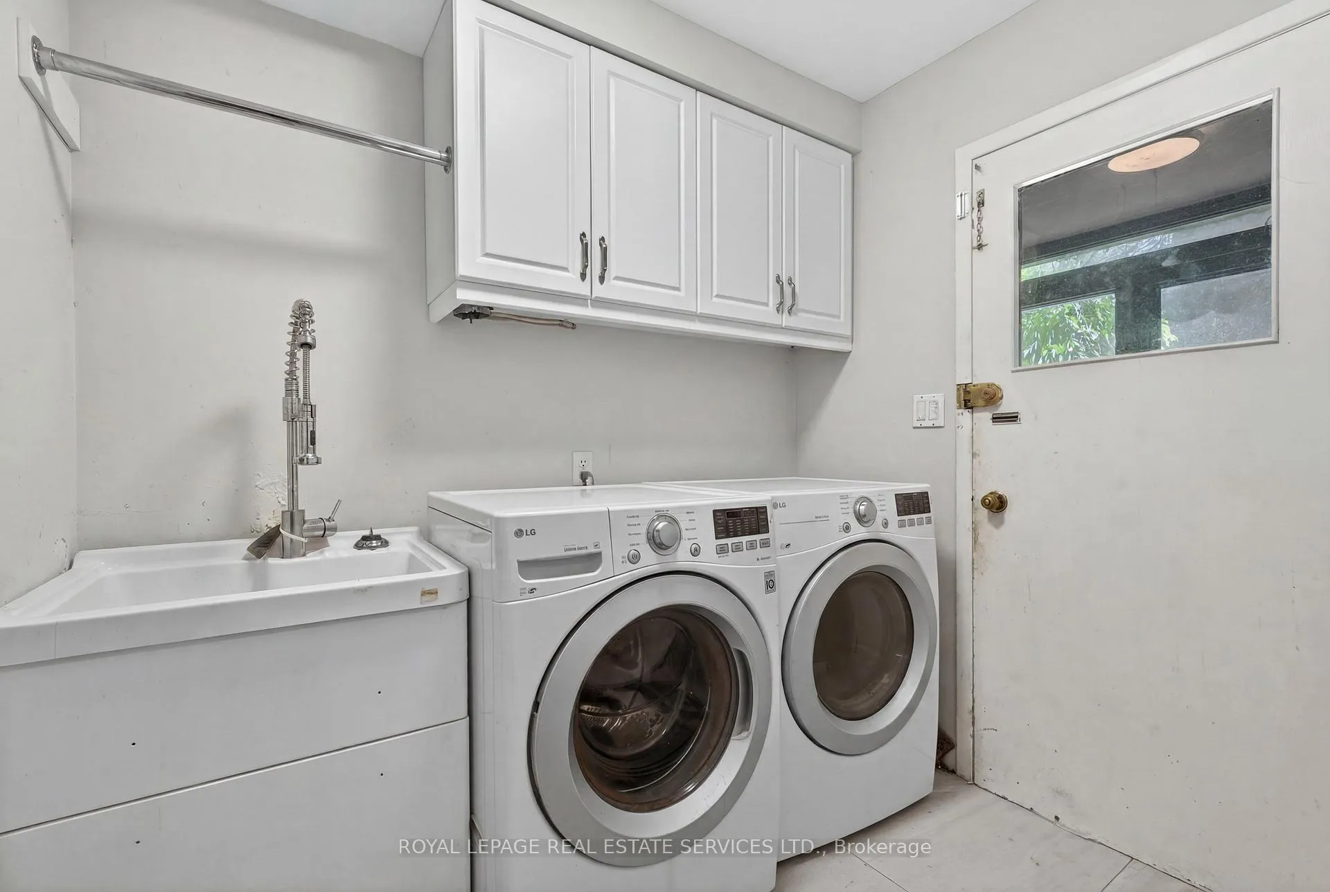 Photo 21 of 28 Wootten Way, Markham, Markham Village — HOMEH