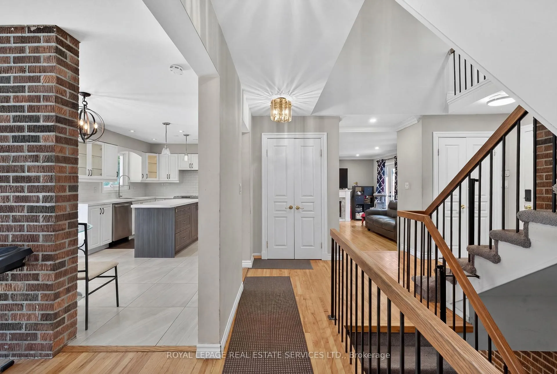 Photo 22 of 28 Wootten Way, Markham, Markham Village — HOMEH