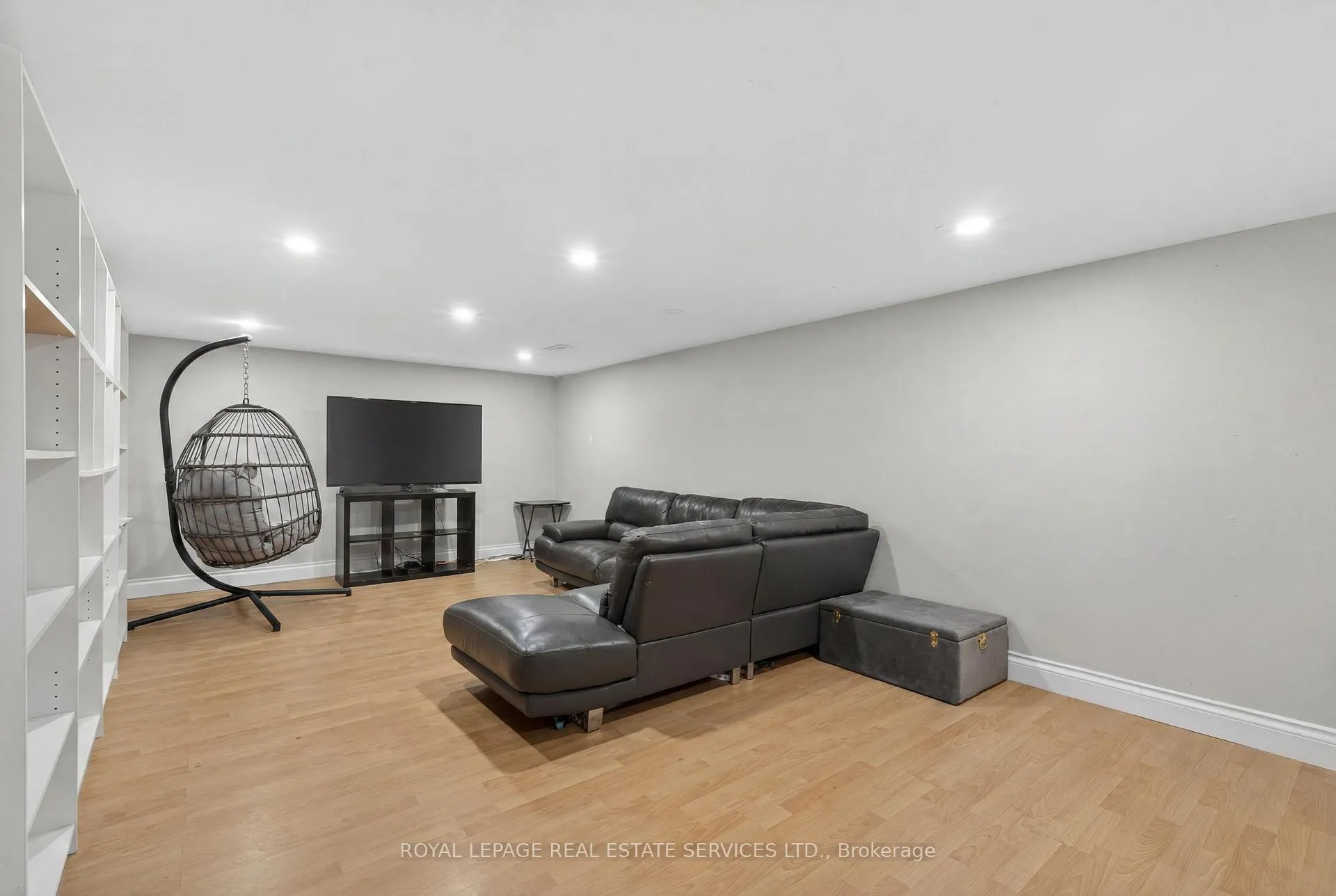 Photo 34 of 28 Wootten Way, Markham, Markham Village — HOMEH
