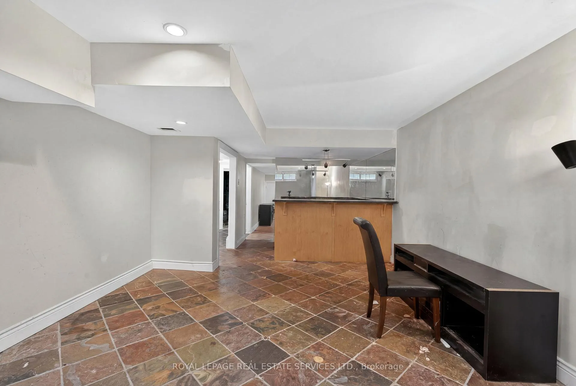 Photo 36 of 28 Wootten Way, Markham, Markham Village — HOMEH