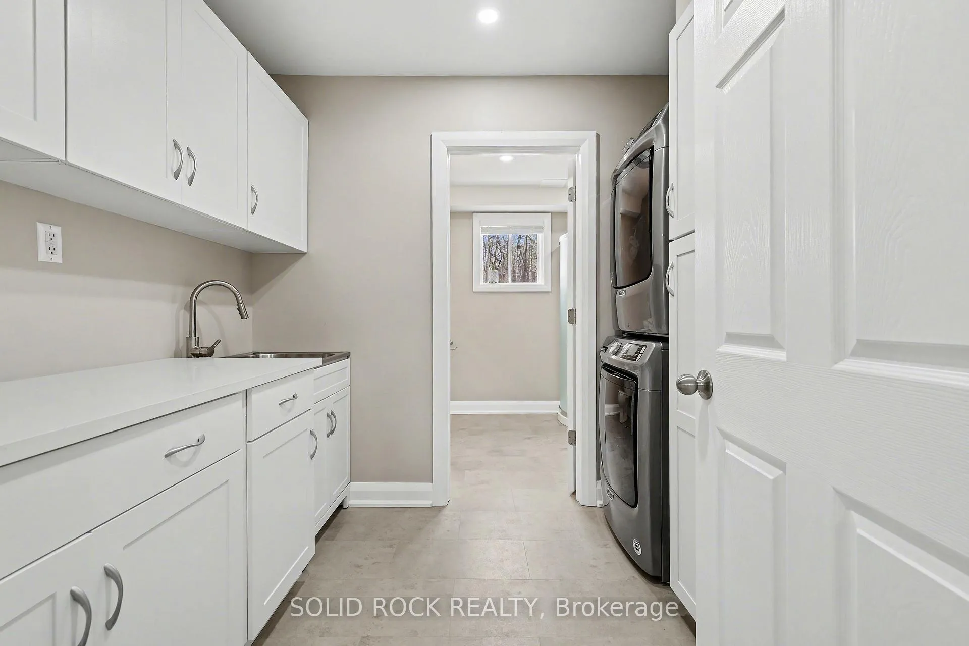 Photo 24 of 113 Goodwood Crescent, Beckwith, Beckwith Twp — HOMEH