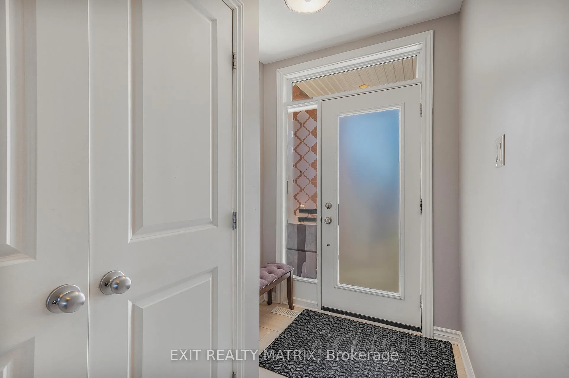 Photo 3 of 401 Gerry Lalonde Drive, Ottawa, Avalon West — HOMEH