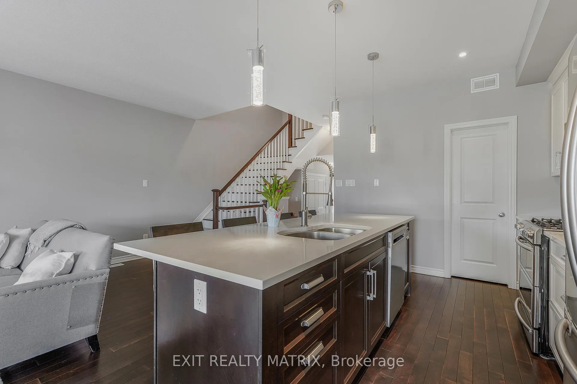 Photo 7 of 401 Gerry Lalonde Drive, Ottawa, Avalon West — HOMEH
