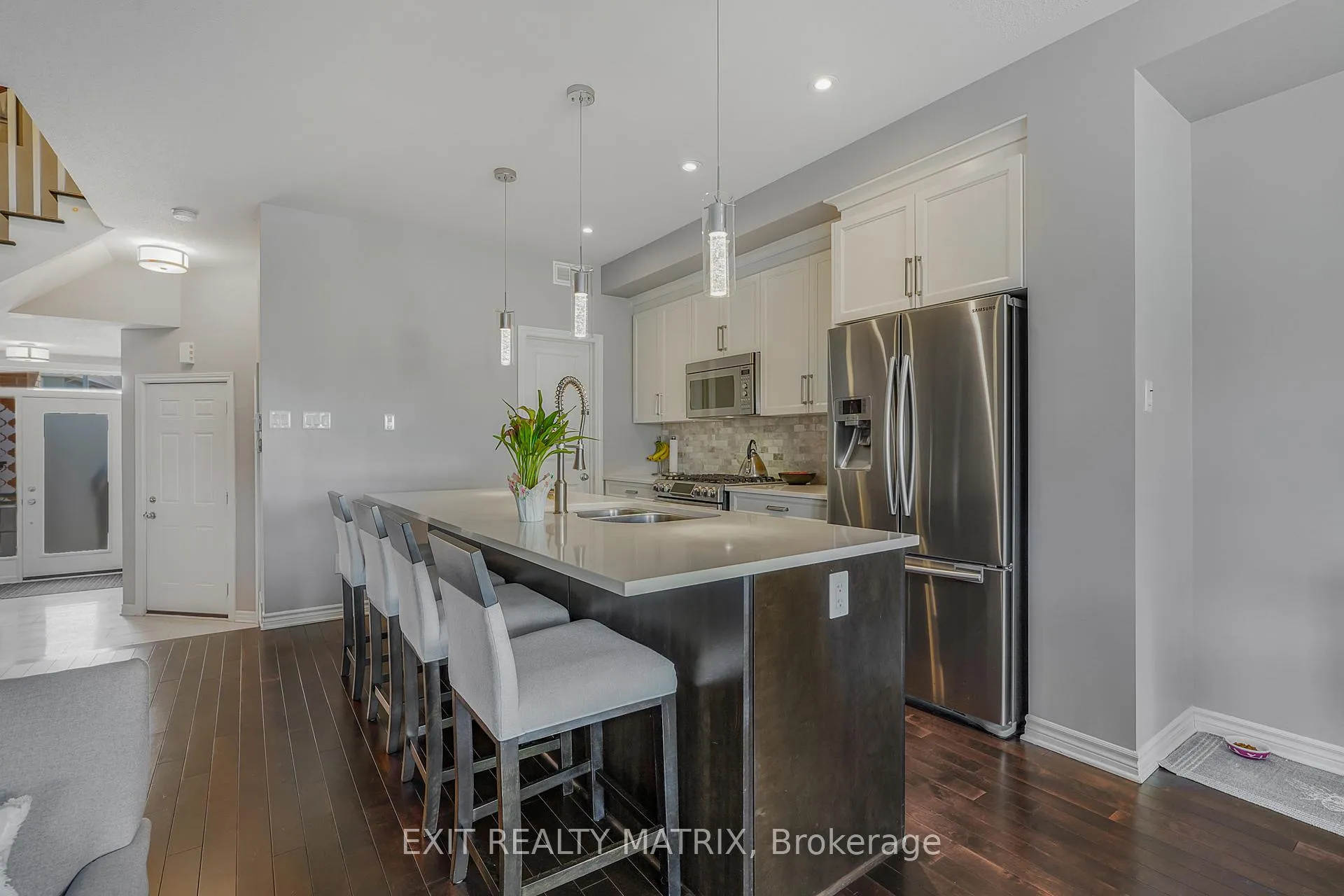 Photo 8 of 401 Gerry Lalonde Drive, Ottawa, Avalon West — HOMEH