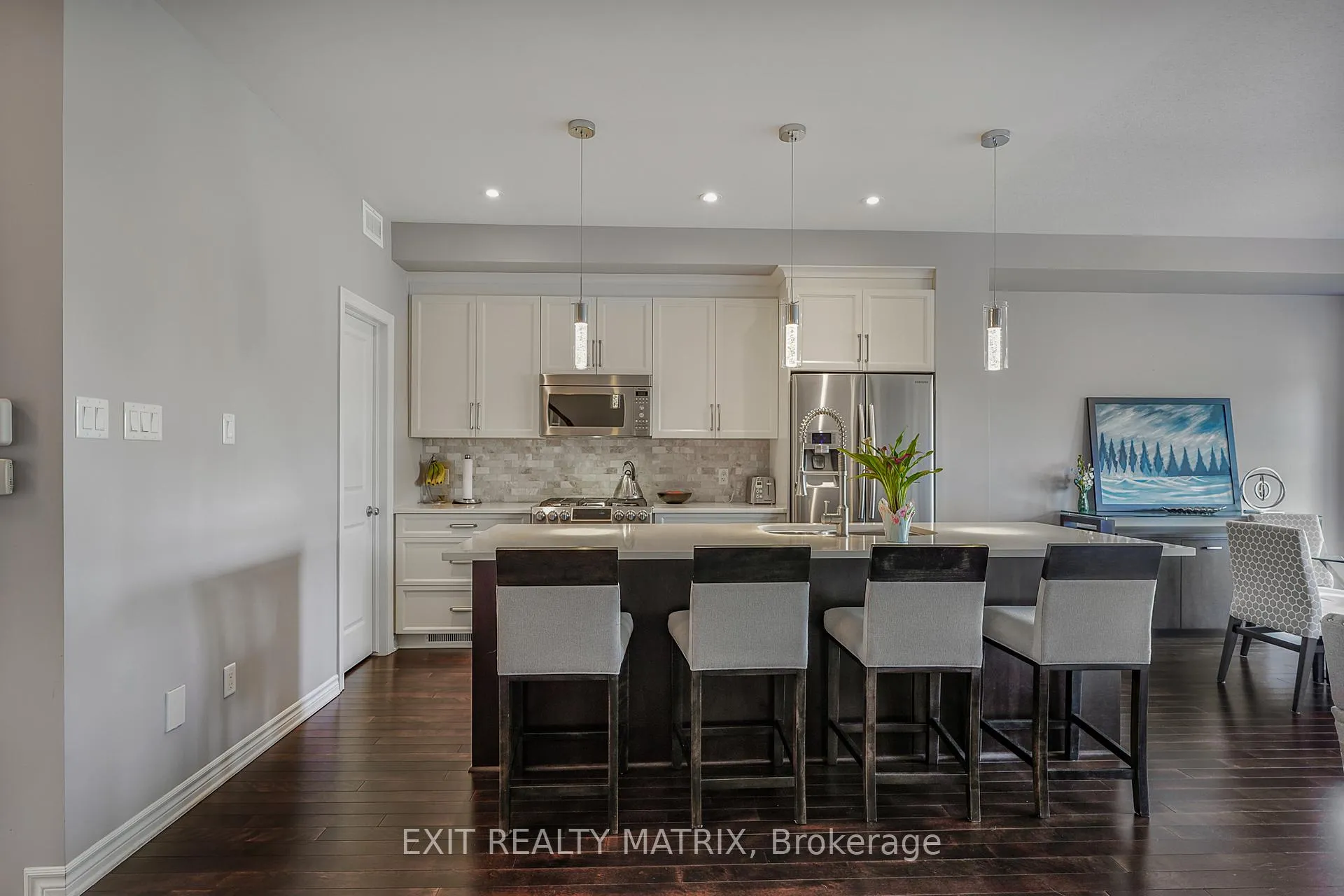 Photo 15 of 401 Gerry Lalonde Drive, Ottawa, Avalon West — HOMEH