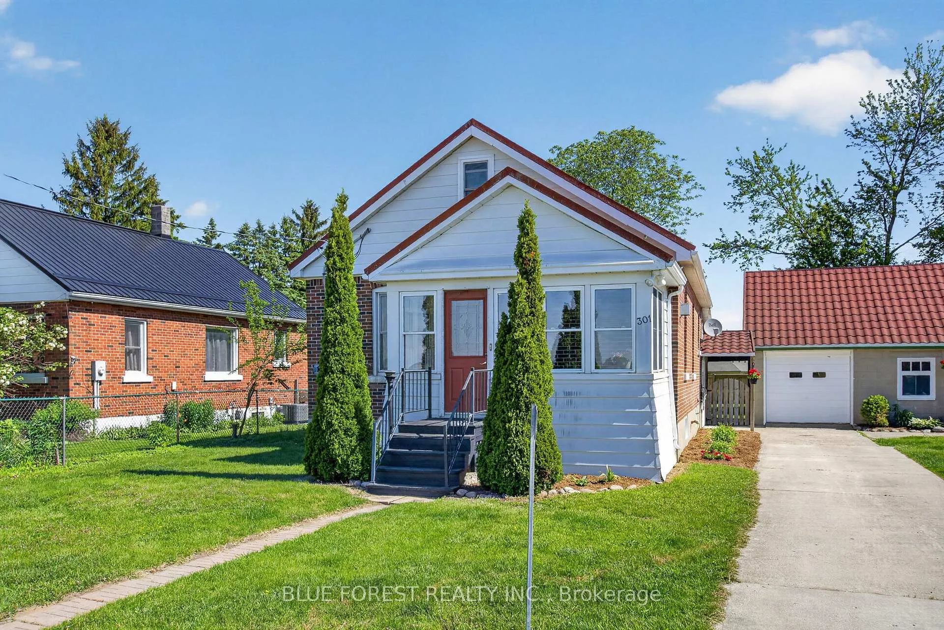 Photo 2 of 11064 Miller Road, Dutton/Dunwich, Dutton — HOMEH