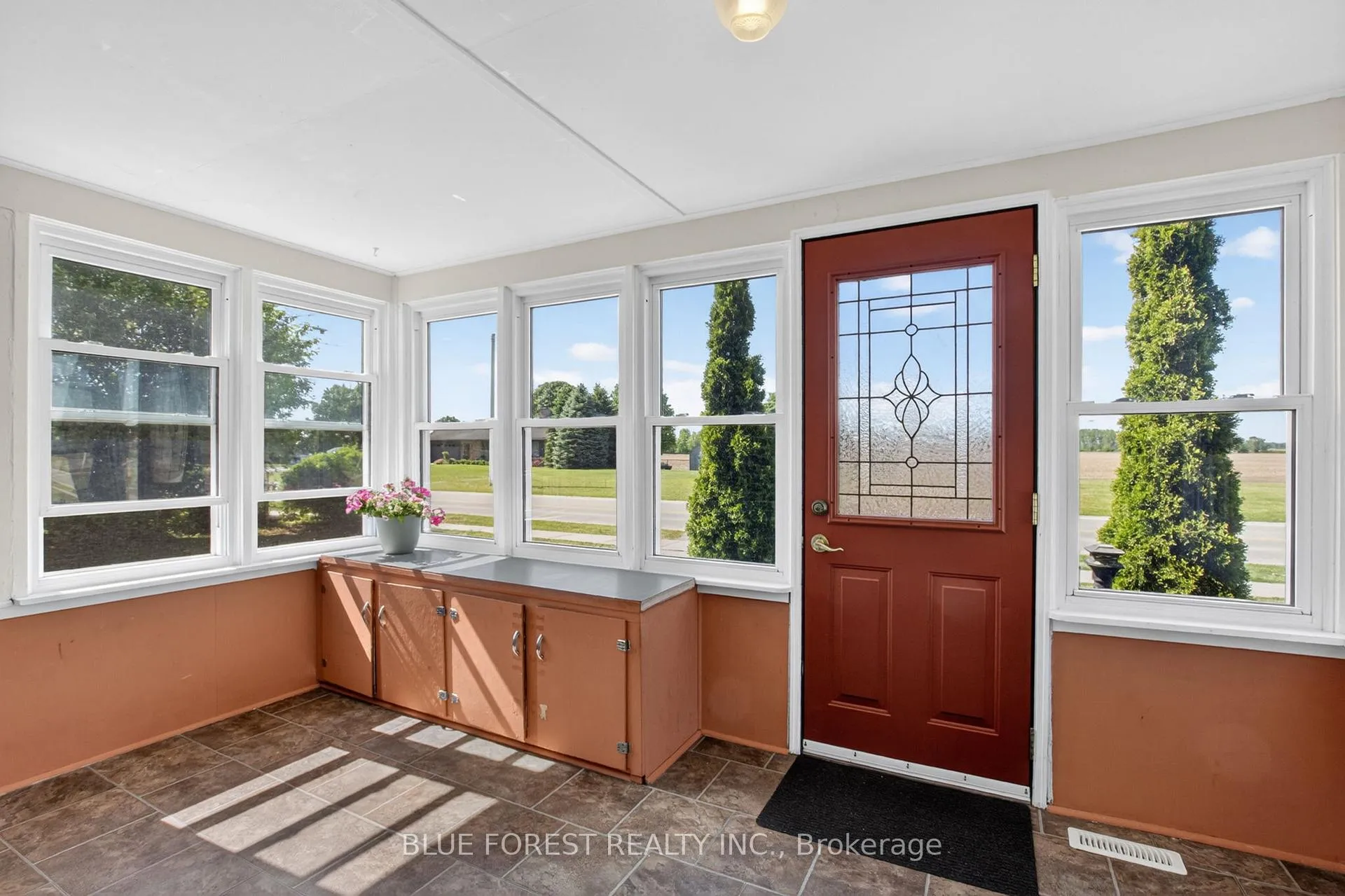 Photo 4 of 11064 Miller Road, Dutton/Dunwich, Dutton — HOMEH