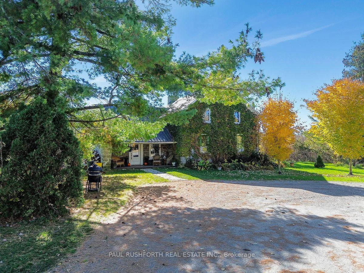 Photo of 1453 Blakeney Road