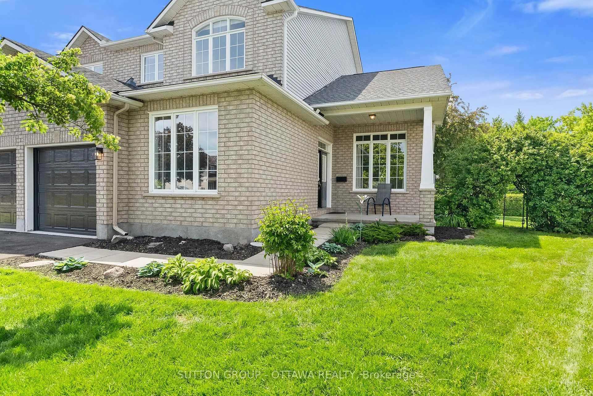 Photo 2 of 4195 Wolfe Point Way, Ottawa, Riverside South/Gloucester Glen — HOMEH