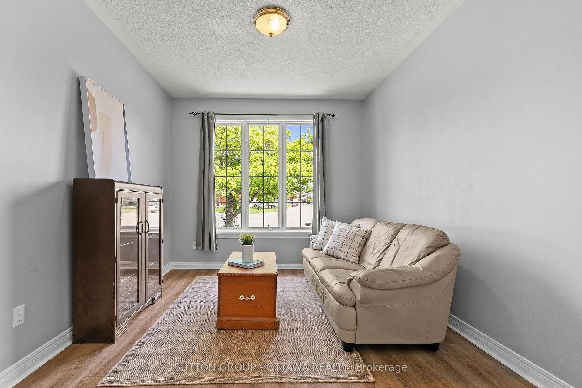 Photo 5 of 4195 Wolfe Point Way, Ottawa, Riverside South/Gloucester Glen — HOMEH
