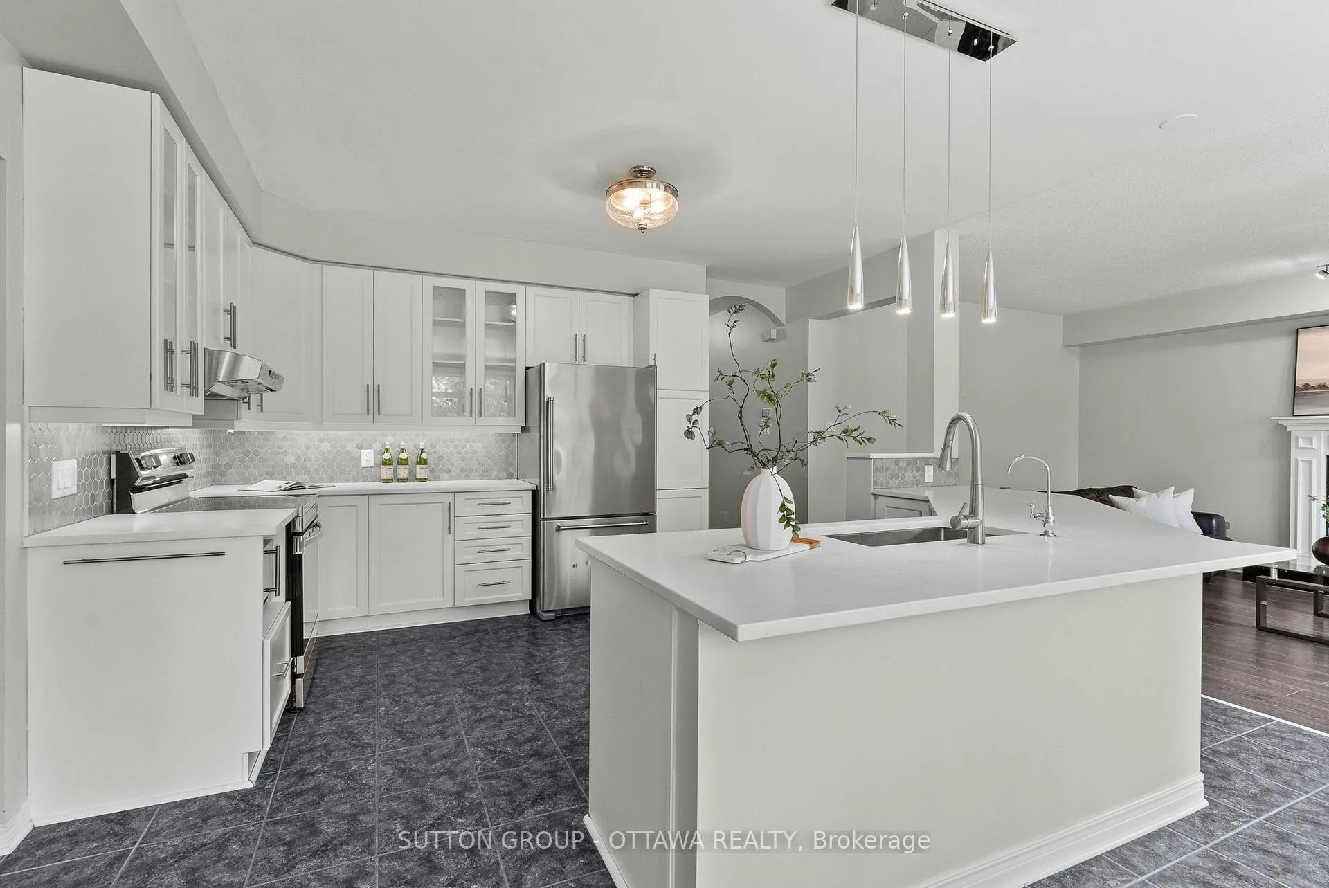 Photo 12 of 4195 Wolfe Point Way, Ottawa, Riverside South/Gloucester Glen — HOMEH