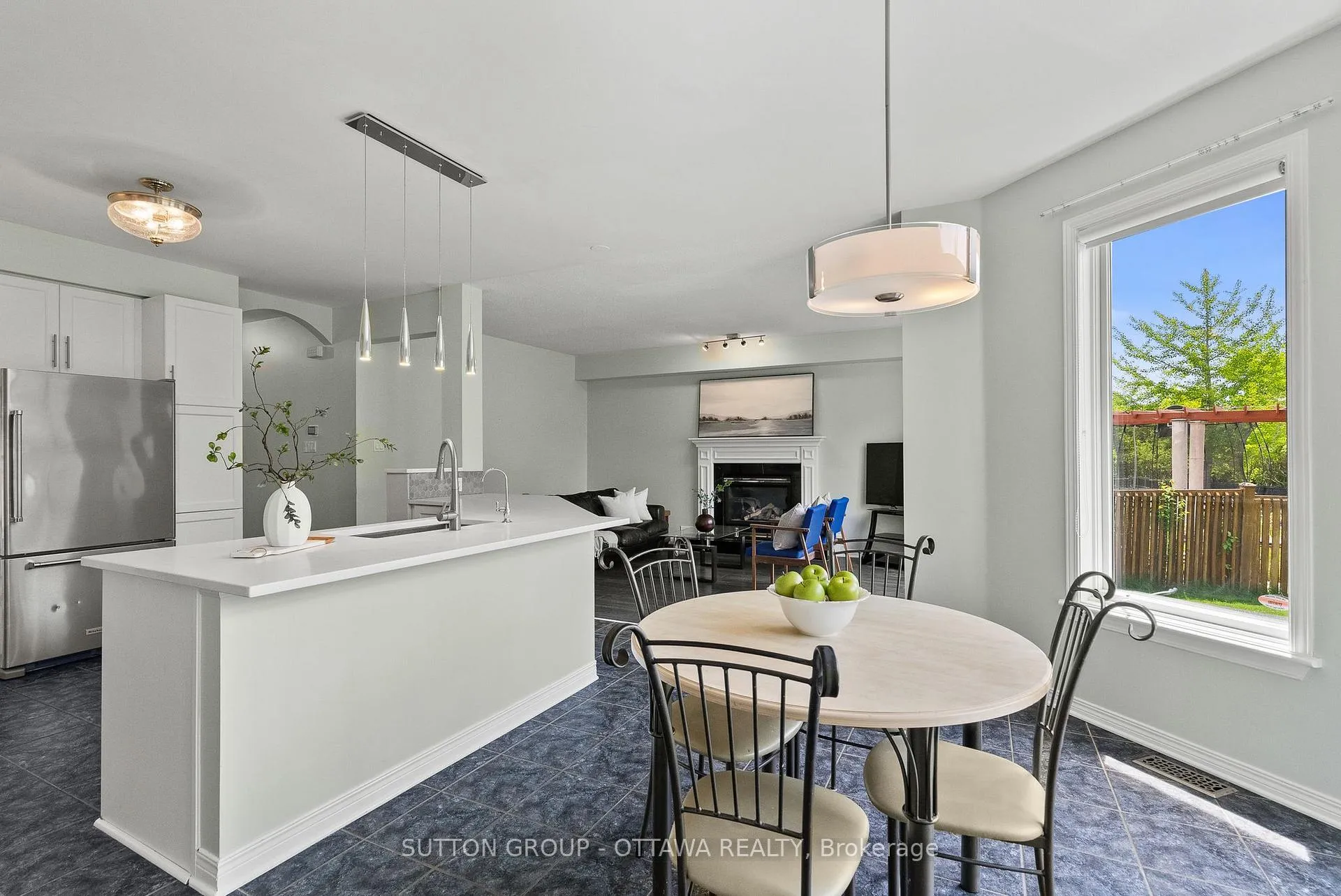Photo 20 of 4195 Wolfe Point Way, Ottawa, Riverside South/Gloucester Glen — HOMEH