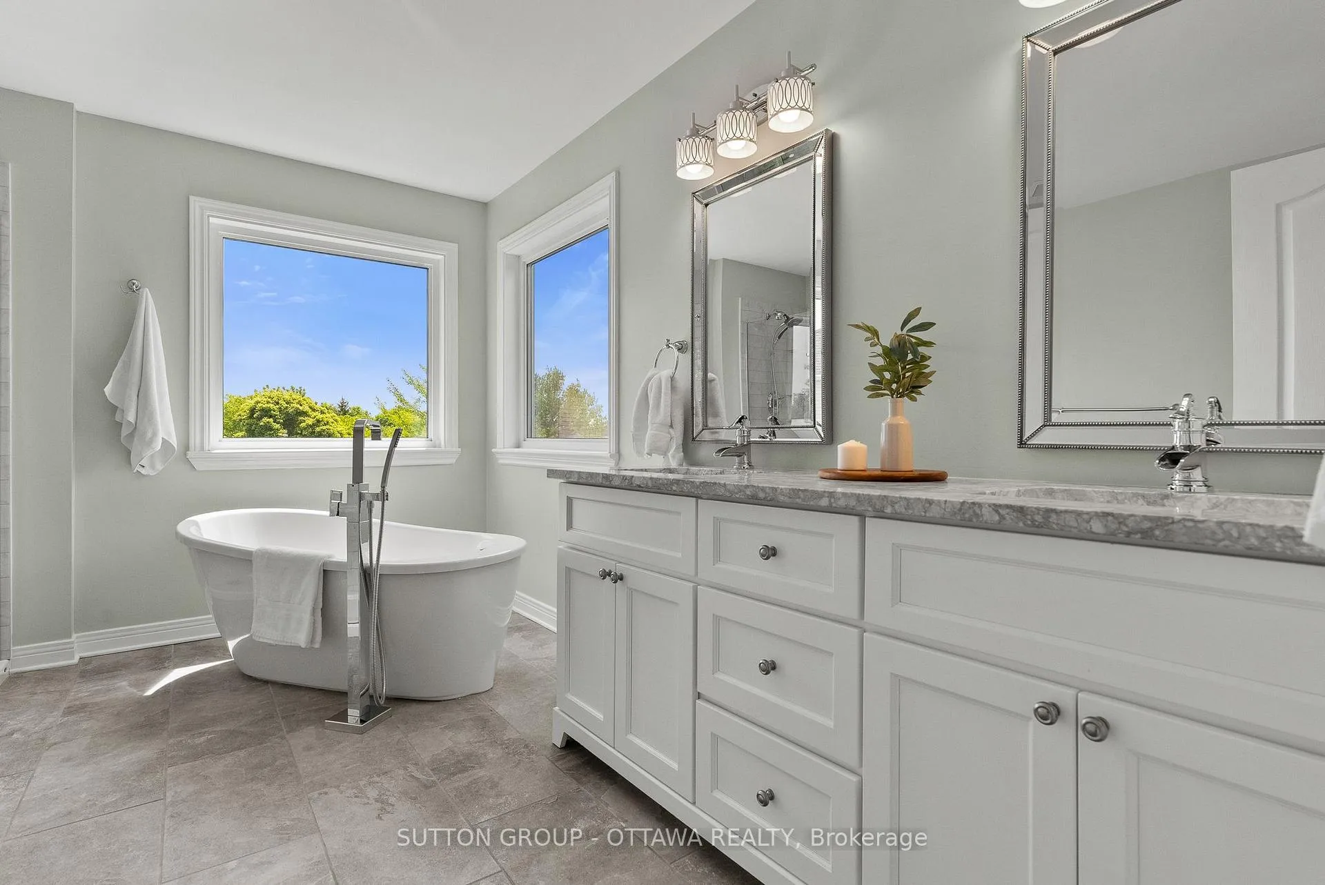 Photo 34 of 4195 Wolfe Point Way, Ottawa, Riverside South/Gloucester Glen — HOMEH