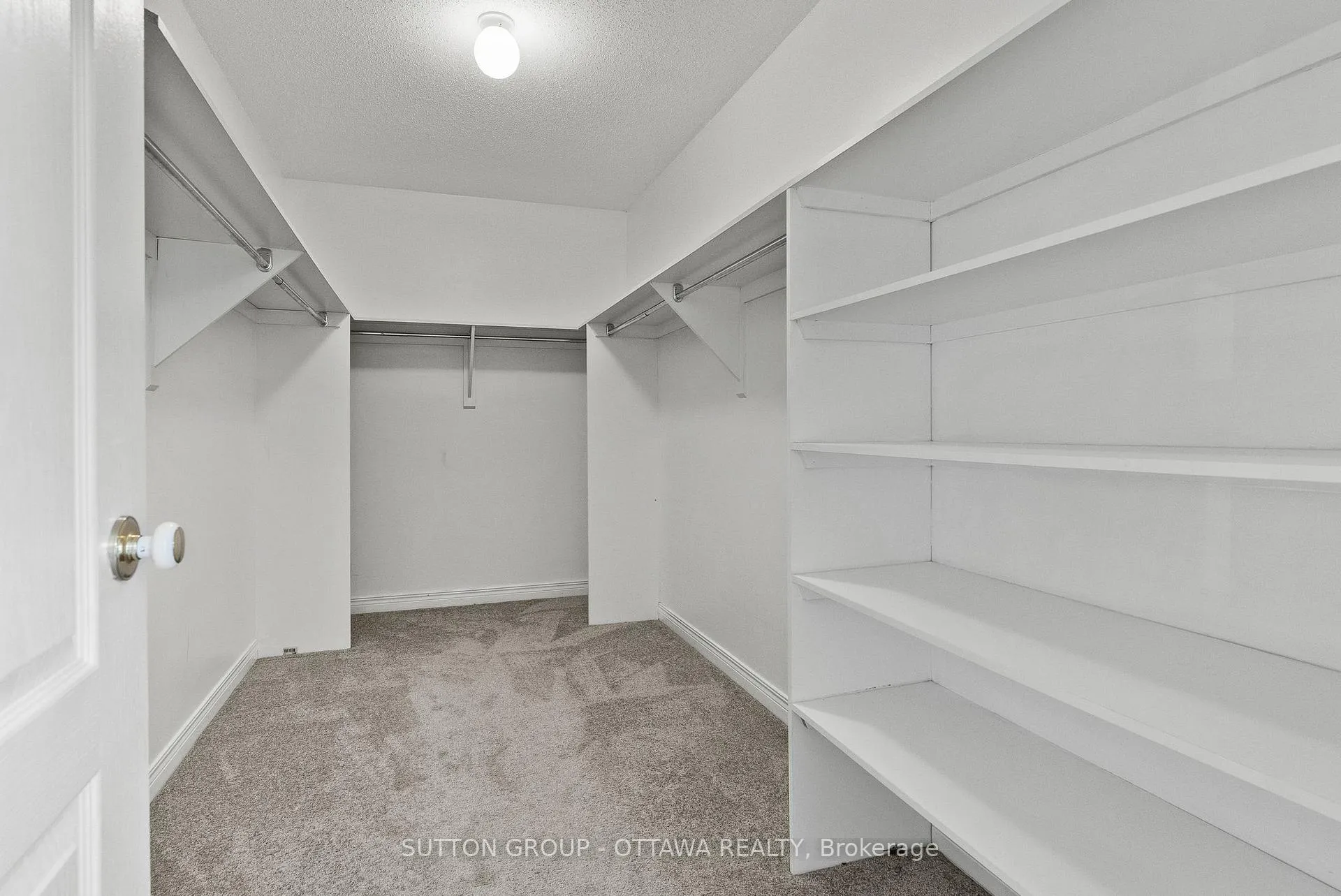 Photo 36 of 4195 Wolfe Point Way, Ottawa, Riverside South/Gloucester Glen — HOMEH