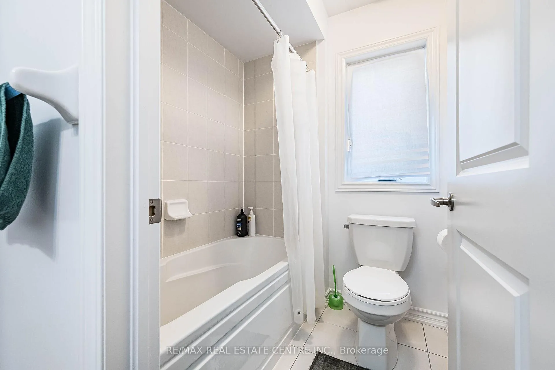 Photo 27 of 26 Aitchison Avenue, Southgate — HOMEH