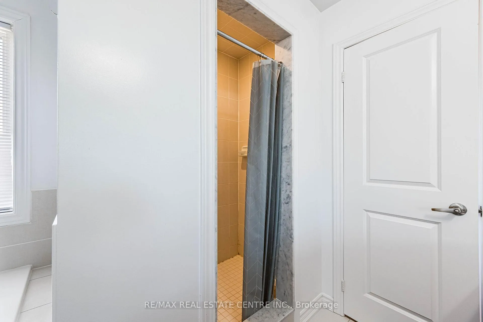 Photo 38 of 26 Aitchison Avenue, Southgate — HOMEH