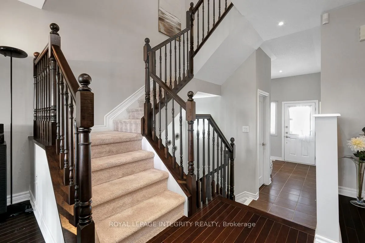 Photo 4 of 352 Axis Way, Ottawa, Mer Bleue/Bradley Estates/Anderson Park — HOMEH