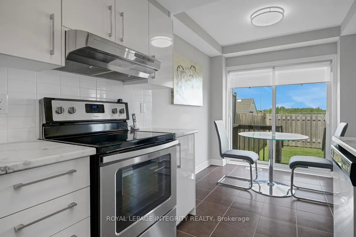 Photo 18 of 352 Axis Way, Ottawa, Mer Bleue/Bradley Estates/Anderson Park — HOMEH